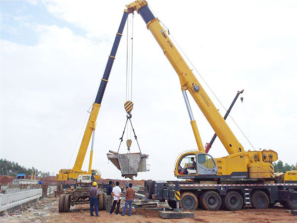 如何購買一臺好的隨車吊？購買隨車吊注意事項