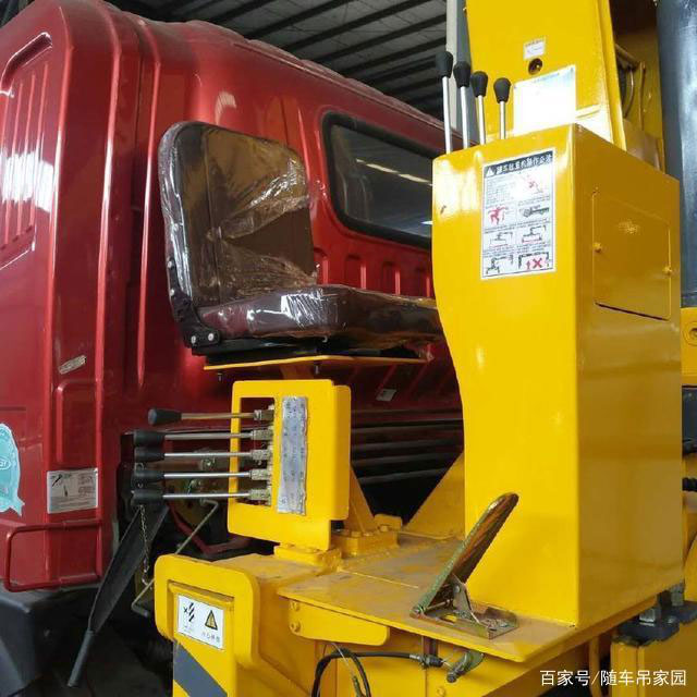 張家界眾誠機械設備租賃有限公司,吊車出租,張家界高空作業車出租 張家界眾誠機械設備租賃有限公司,吊車出租,張家界高空作業車出租